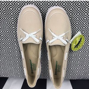 NWT Tan Ortholite Flats sperry boat shoes